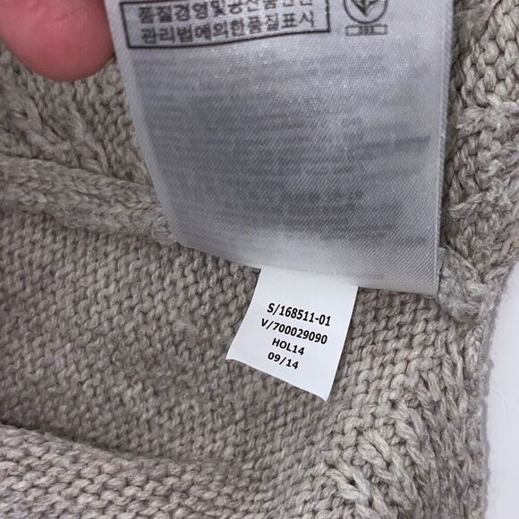 Banana Republic Women's Tan Slit Asymmetrical Hem Long Sleeve Sweater Size Small - Picture 10 of 10